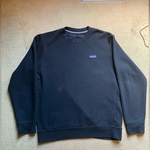 Patagonia black medium crew neck sweater